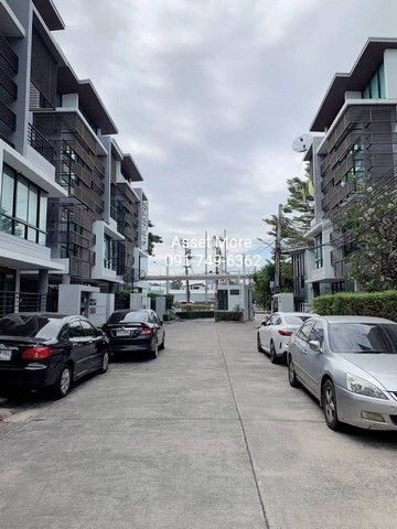 ขายด่วน !! โฮมออฟฟิศ 4 ชั้น ติดถนน  ฮวงจุ้ยดี  โครงการ เนอวาน่า พระราม 9 – รามคำแหง