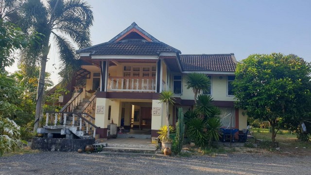 ขายบ้านเดี่ยว 2 ชั้น พร้อมสวนทุเรียน เอกสารโฉนดเนื้อที่ 11 ไร่ 2 งาน ต.นาเหรง อ.นบพิตำ จ.นครศรีธรรมราช