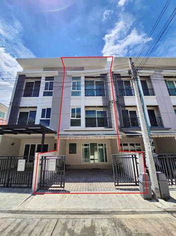 ขายทาวน์เฮ้าส์ 3ชั้น พร้อมเข้าอยู่ได้เลย บ้านกลางเมืองพระราม 9 มอเตอร์เวย์