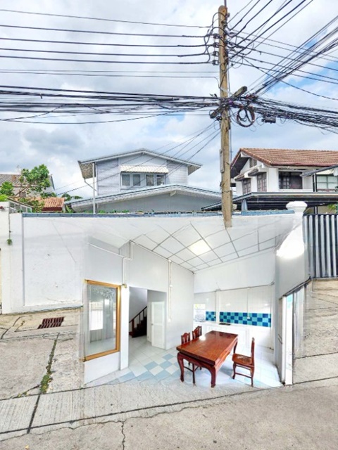 MRTบางซ่อน 1.5 กม.ประชาชื่น 2-8 ให้เช่าบ้านเดี่ยว 2 ชั้น เตาปูน 62ตรว. 210ตรม. บางซื่อ ทำเลดี 3นอน 2น้ำ 2จอดรถ 2แอร์ เกทเวย์ แอท บางซื่อ