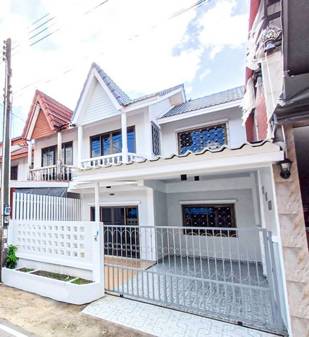 บ้านมินิมอล 2 ชั้น โซนน้ำคอก ใกล้เซ็นทรัลระยอง ผ่อน 5000 บาท ใจกลางเมือง