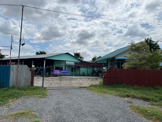 ขายที่ดินพร้อมบ้านโกดัง เนื้อที่ 3 ไร่บ้านโนนสำโรง อำเภอ โนนสูง จังหวัด นครราชสีมา