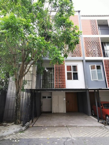 ให้เช่าโฮมออฟฟิส 3.5 ชั้น หลังริม โครงการไซมิสบลอสซัม แอทแฟชั่น รามอินทรา 64 ใกล้แฟชั่นไอส์แลนด์ 