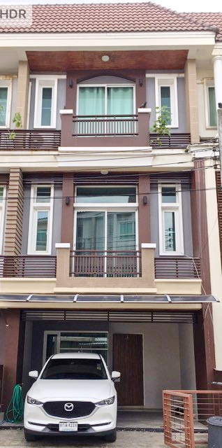 ประเสริฐมนูกิจ 25-31 3นอน เกษตร นวมินทร์ ให้เช่าโฮมออฟฟิศ 3ชั้น แอร์ 5 ตัว  สภาพดีหมู่บ้านพรีเมี่ยม  4น้ำ 22 ตร.วา 185 ตรม.