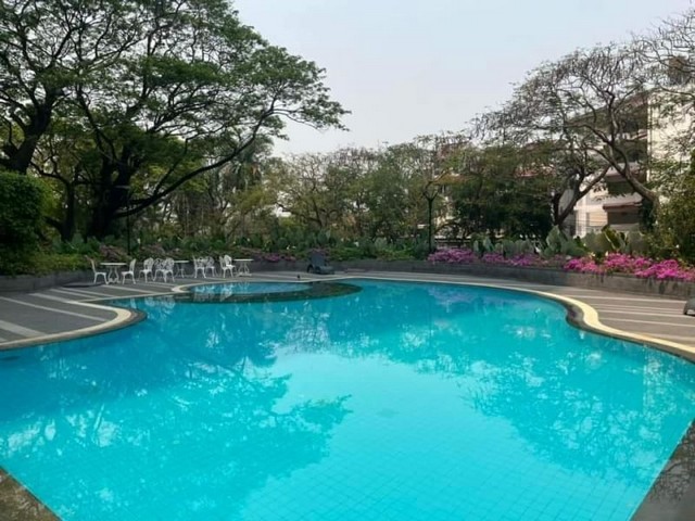 ฟลอรัล คอนโด ห้องขนาดใหญ่ ทำเลกลางเมืองเชียงใหม่    