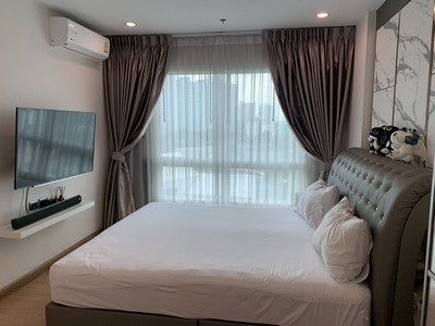 ห้องชุดแปลนหายากห้องมุม!! ขายคอนโดราคาดีที่สุด โครงการ ศุภาลัย เวลลิงตัน 2 เนื้อที่ 42.19 ตรม.ทำเลรัชดา - พระราม 9 ใกล้ MRT เพียง 3 นาทีถึง!! ทำเลทองจริงๆ ตึกหน้าโครงการส่วนตัวมาก ๆ.รายละเอียด : โครงการ ศุภาลัยศุภาลัย เวลลิงตัน 2Supalai Wellingtonเนื้อที่โครงการ 12 ไร่ที่จอดรถประมาณ 60% ( ไม่รวมซ้อนคัน ) ที่ตั้ง เขต ห้วยขวาง.Location ที่ตั้ง : Supalai Wellington28 Thiam Ruam Mit Rd, Huai Khwang, Bangkok 10310.https://maps.app.goo.gl/afLHUYvEdu6WGhWo8?g_st=com.google.maps.preview.copy.