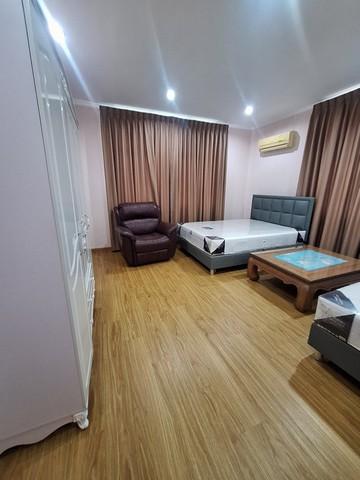 EPL-HR3548 ให้เช่าบ้านเดี่ยว แจ้งวัฒนะ 14 หลักสี่ หมู่บ้านเบเวอลี่ ฮิลล์ แจ้งวัฒนะ เนื้อที่ 122.5 ตารางวา พื้นที่ใช้สอยกว่า 800 ตรม.