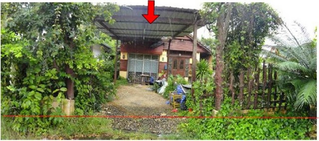   Code ID :  PGTRG-LB-A-650006  ราคา  2,515,000  บาท ▸ เนื้อที่ 74.10 ตร.ว  พื้นที่ใช้สอย 228.5 ตร.ม.  * 2 ห้องนอน 1 ห้องน้ำ   * 1 ที่จอดรถ   บ้านหันไปทางทิศตะวันออกเฉียงใต้  พิกัดทรัพย์ :  https://maps.app.goo.gl/GbZd57wncUtBu7WH7  สถานที่ใกล้เคียง ▸ใกล้  โรบินสัน ไลฟ์สไตล์ ตรัง ▸ใกล้  ตลาดชินตาตรัง ▸ใกล้  โรงพยาบาลธนบุรี ตรัง ▸ใกล้  วัดกะพังสุรินทร์ พระอารามหลวง  สอบถามเพิ่มเติม / นัดชม โทร. 097-419-5982(พลอย) โทร. 096-932-4624(ออมสิน) Line : @panaya (มี@ด้านหน้า)  ป�