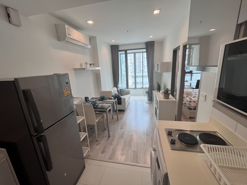 BH2966 ปล่อยเช่า คอนโด IDEO Mobi สุขุมวิท อาคาร A 1 ห้องนอนใกล้รถไฟฟ้า BTS อ่อนนุช ตกแต่งครบและพร้อมเข้าอยู่