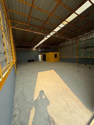 EPL-WH0749 ให้เช่าโกดัง ย่านหทัยราษฎร์ คลองสามวา พื้นที่ 400 ตารางเมตร มีออฟฟิศ1 พร้อม ที่พักด้านหลัง4 ห้อง  ใกล้ร้านสะดวกซื้อ