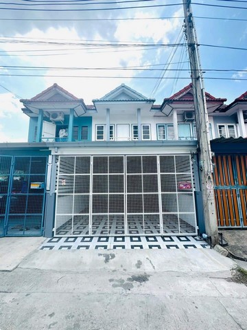 #ขายบ้านดีบ้านสวยชลบุรี#ขายบ้านทาว์โฮม 2ชั้น#ใกล้ตัวเมืองชลบุรีบ้านสวนซอย11ขนาด16ตารางวา2​ นอน 2น้ำราคาขาย 1.79 ล้าน????ถือกระเป๋า​ พร้อมเข้าอยู่ได้เลยจ้าสนใจติดต่อ????081-4590982​ ลฎา????098-9955449​AddLine​ID​: ladapa23ดูทรัพย์​เพิ่มกด????https://www.facebook.com/profile.php?id=100072432487148...เพจ:​บ้านดี​ บ้านสวยชลบุรีเพจ:ขายบ้านดี✴️เรามีบริการจัดสินเชื่อให้ฟรี พร้อมยินดีให้คำปรึกษา มีให้เลือกทุกธนาคาร#pu1757988#ขายบ้านรีโนเว