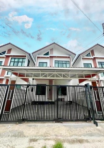 #บ้านดีบ้านสวยชลบุรีหนองมนบางแสนพร้อมอยู่#ขายเช่าบ้านเดี่ยว 2 ชั้น#บ้านใหม่ทำเลดี????หนองมน บางแสนชลบุรี????​ราคาขาย 4.2 ล้าน (โอน 50:50)✴️ให้เช่าเดือนละ 25,000 บาท 3 ห้องนอน 3 ห้องน้ำ 1 ห้องอเนกประสงค์ 1 ห้องครัวพร้อมเตาฮู๊ด ท๊อปหินแผ่นใหญ่ และพื้นที่สำหรับกินข้าวที่จอดรถในรั้วบ้าน 2 คันมีแอร์ทั้งหมด 4 ห้อง 13,000 BTU = 3 เครื่อง และ 9,000 BTU = 1 เครื่องมีเครื่องทำน้ำอุ่นและฝักบัวเรนชาวเ