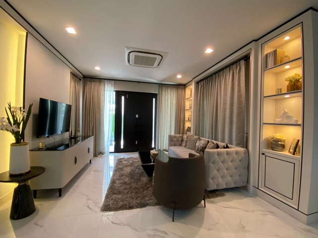 ขายบ้านเดี่ยวโครงการ นันทวัน รามอินทรา-พหลโยธิน 50  ขนาด 85 ตรว. 4 นอน  4 น้ำ บ้านหรู  พร้อมเข้าอยู่