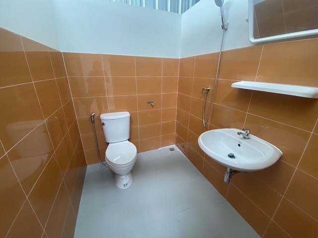 ให้เช่า โกดัง เรวดี  ตลาดขวัญ  นนทบุรี   ใก้ล เซ็นทรัลรัตนาธิเบศร์  เช่าระยะสั้น  6  เดือนได้ Tel. 0936785948