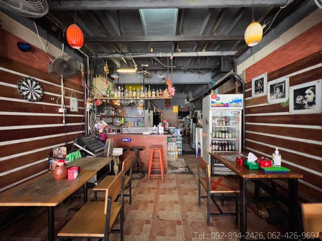 ขาย อาคารพาณิชย์ 2 ชั้น ทำเลใจกลางถนนข้าวสาร เหมาะลงทุนทำธุรกิจ เปิดบาร์