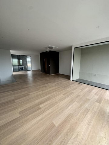 C4550 ให้เช่าโฮมออฟฟิศ 4 ชั้น พื้นที่ 527 ตรม. ไม่เคยใช้งาน พร้อมลิฟต์ ย่านนาคนิวาส ใกล้Central eastville