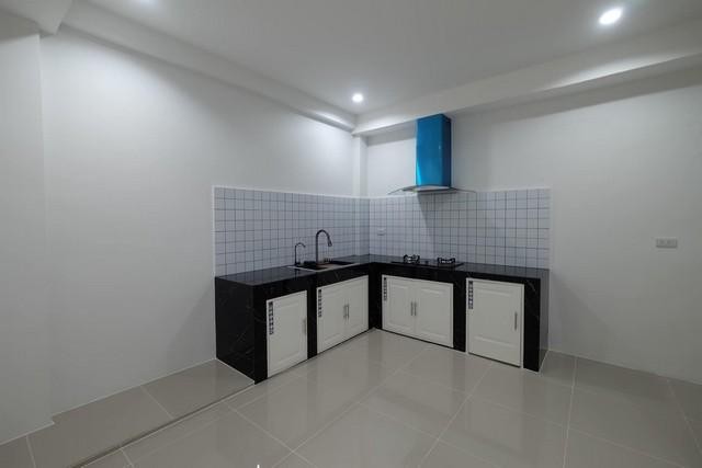 C4548 ขายทาวน์เฮาส์ 2 ชั้น หมู่บ้านสวนทิพย์ คลองลำเจียก12 รีโนเวทใหม่ ถนนนวลจันทร์ ใกล้บุญถาวรเกษตรนวมินทร์