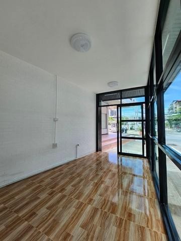 C4544 ให้เช่าพื้นที่ร้านค้า 13.6 ตรม. ซอยสุขุมวิท 66-1 พร้อมที่จอดรถ ใกล้BTS อุดมสุข 100 เมตร