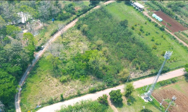 ต.หนองน้ำแดง อ.ปากช่อง จ.นครราชสีมา-เนื้อที่ 2 ไร่ 1 งาน 74 วา -ตารางวาละ 10000.- วิดีโอที่ดินเพิ่มเติม กดตรงลิงค์ด้านล่างhttps://fb.watch/cfrgXEj9ny/ทำเลเหมาะทำที่พักตากอากาศ/รีสอร์ท-ใกล้หมู่บ้านจัดสรร-หน้าที่ดินกว้าง 80 เมตร-ที่ดินติดถนนทางหลวงทั้งสองด้าน-มีเสาโทรศัพท์ 2 ต้น-ไฟฟ้าผ่านหน้าที่ดิน-ใกล้ถนน ธนรัชต์ 2 กม.-ใกล้จุดขึ้นลง มอเตอร์เวย์ ปากช่อง 2.8 กม.-มีโฉนดพร้อมโอน ไม่ใช่ นส3แผนที