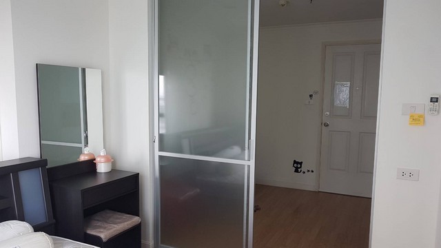 CONDO. ลุมพินี พาร์ค ปิ่นเกล้า Lumpini Park Pinklao ขนาดพื้นที่ 28 ตารางเมตร 1 นอน 1 ห้องน้ำ 9000 B. ไม่ไกลจาก ศูนย์การค้ากลิ่นศรีพลาซ่า ลดแบบสุดๆ