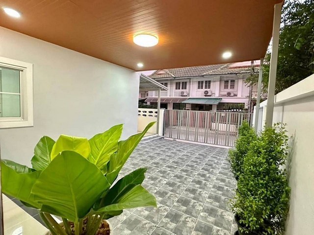 บ้านแฝด 5 ห้องนอน 2ห้องน้ำ  บ้านพฤกษา 26 บางบัวทอง นนทบุรี