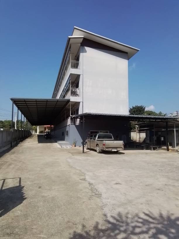 โซนแม่โจ้ ขาย 18 ล้าน 1-0-20 ตรว. หอพัก 3 ชั้น 30 ห้อง พร้อมบ้าน 1 หลัง สันทราย ลูกค้าเต็มตลอด รายได้แสนอัพ มีใบอนุญาตประกอบการ