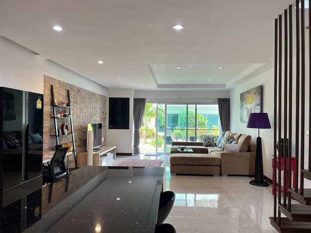 For Rent : Kamala, 2-Story Townhome, 3 bedrooms 3 bathrooms