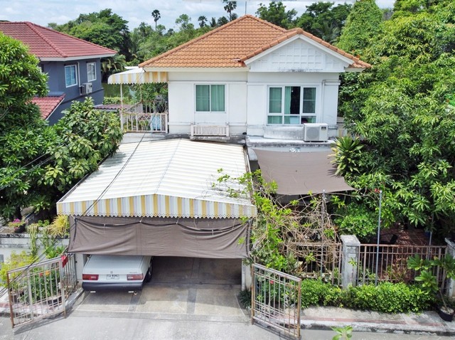 บ้านเดี่ยว รัตนาธิเบศร์ 58 ตร.ว. เพอร์เฟค เพลส รัตนาธิเบศร์ ราชพฤกษ์  หลังริม ใกล้รถไฟฟ้า  เสนอขายเพียง 4990000 บาท ประเภท บ้านเดี่ยว  เพอร์เฟค พาร์ค รัตนาธิเบศร์ ราชพฤกษ์ความสูง 2 ชั้น ที่ตั้ง ซอยย่อย 15  ถ.รัตนาธิเบศร์ ตำบลบางรักน้อย อำเภอเมืองนนทบุรี จังหวัดนนทบุรี 11000เนื้อที่ 58.5 ตร.ว.พื้นที่ใช้สอย  170 ตารางเมตรจำนวนห้อง  3 ห้องนอน 2 ห้องน้ำ 1 ห้องโถงกลาง 1 ห้องครัว 1 ห้องรับปร