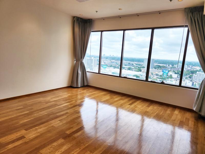 ให้เช่า คอนโด THE EMPORIO PLACE สุขุมวิท 24 ใกล้รถไฟฟ้า BTS พร้อมพงษ์ และ โรงพยาบาลสมิติเวช