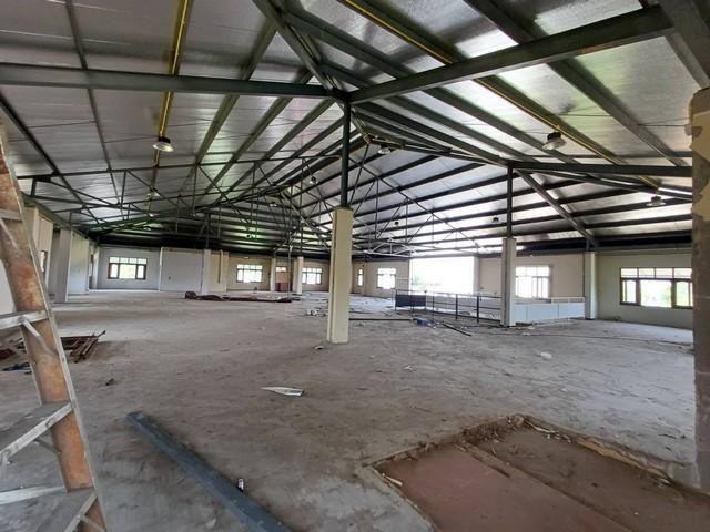 C4585 ให้เช่าอาคารสำนักงาน 2 ชั้น พื้นที่ใช้สอยประมาณ 1400 ตรม.  รีโนเวทใหม่ ย่านแบริ่ง ลาซาล สุขุมวิท 107 พร้อมลิฟท์ขนของ