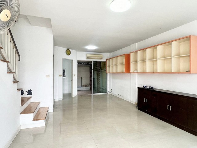 ขายทาวน์โฮม 3 ชั้น 4 ห้องนอน โครงการทาวน์พลัส ลาดพร้าว 101 โพธิ์แก้ว 2 ทำเลดี ใกล้ทางด่วนเอกมัย-รามอินทรา