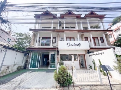 อาคารพาณิชย์ 3 ชั้น ใกล้หาดแม่น้ำ สำหรับทำธุรกิจ ต.แม่น้ำ อ.เกาะสมุย จ.สุราษฏร์ฯ 