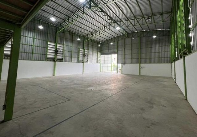 PO912 ให้เช่าโกดัง ที่ดิน 120 ตรว.พื้นที่ใช้สอย 275 ตรม. ซอยลาดพร้าว 107 แยก 17 แขวงคลองจั่น เขตบางกะปิ ใกล้เดอะมอลล์บางกะปิ