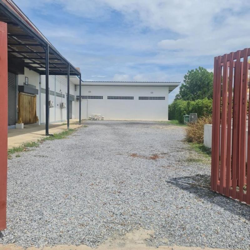 ขายโรงงาน ผลิตเครื่องสำอาง-อาหารเสริม อ.บางปะอิน จ.อยุธยา พื้นที่รวมทั้งหมด 2 งาน 80 ตรว. พื้นที่ใช้สอย 483.3 ตรม. พร้อมสูตรผลิต