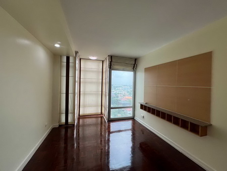 Victoria Lakeview condo เมืองทองธานี  ตำบลบางพูด ปากเกร็ด จ.นนทบุรี