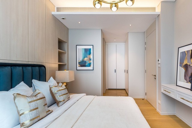 ขายคอนโด Baan sindhorn 2 bedrooms (เป็น penthouse ) ใจกลาง sindhorn village