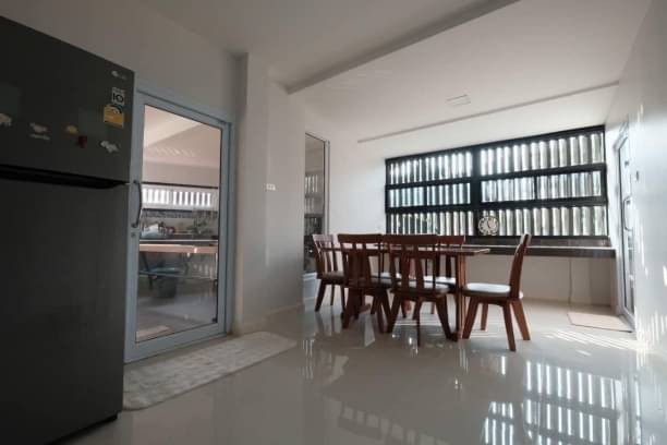 บ้านหลังใหญ่ ติดทะเลสาบ เพียง 8.5 ล้าน 133 ตรว. 4 นอน 4 น้ำ อรสิริน 3 ดอยสะเก็ด ทำเลดี ไม่ติดเพื่อนบ้าน พื้นที่กว้างขวาง