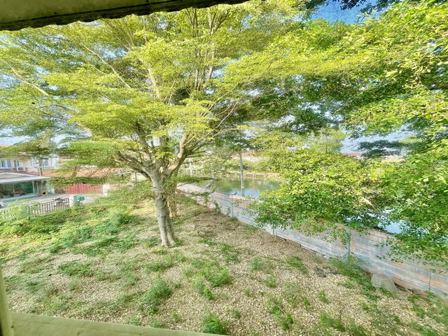 ให้เช่าบ้านแฝด 2 ชั้น หลังมุม 86 ตารางวา หมู่บ้าน The connect 5 วงแหวน รามอินทรา คู้บอน ห่างแฟชั่นไอส์แลนด์ 10 นาที ** รับสัตว์เลี้ยง