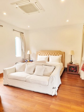 ขายบ้านเดี่ยว 2 ชั้นพร้อมที่ดิน 3 ไร่ 22 ตารางวา โครงการ ทอสคาน่า เขาใหญ่ วิวสวยมาก ฮวงจุ้ยดีมาก เนื้อที่เยอะที่สุดในโครงการ