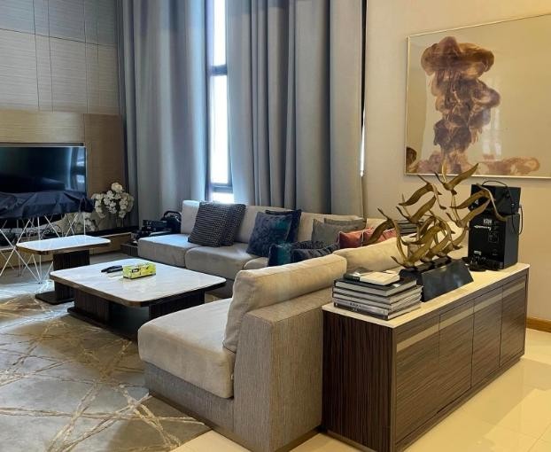 ขายบ้าน Parc Priva เทียมร่วมมิตร ห้วยขวาง หลังมุม ขนาด 117 ตารางวา 4 ห้องนอน 5 ห้องน้ำ พร้อมสระว่ายน้ำ