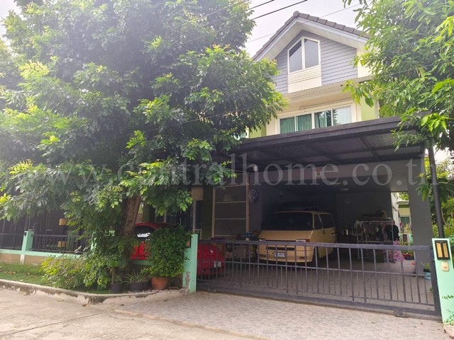 รหัสทรัพย์  N0077บ้านเดี่ยว กรีน ลีฟ สุวินทวงศ์ - ราษฎร์อุทิศที่ตั้ง : แขวงแสนแสบ เขตมีนบุรี กรุงเทพมหานคร 10510รายละเอียดทรัพย์- บ้านเดี่ยว 2 ชั้น, ขนาดพื้นที่ 70.1 ตารางวา, พื้นที่ใช้สอย 182 ตารางเมตร- 3 ห้องนอน, 2ห้องน้ำ, 1 ห้องนั้งเล่น, 1 ห้องครัว, 2 ที่จอดรถสิ่งอำนวยความสะดวก- เจ้าหน้าที่รักษาความปลอดภัย 24 ชั่วโมง, เจ้าหน้าที่ รปภ., กล้อง CCTV.- เข้า-ออก ผ่านระบบ Key Card- 