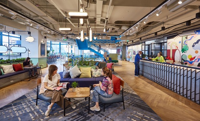 ออฟฟิศตกแต่งพร้อมใช้ สามย่าน  อาคารมิตรทาวน์  ออฟฟิศ ทาวเวอร์ มีพนักงาน 1 ท่านขึ้นไป  ใกล้ทางด่วน  รถไฟฟ้า MRT สามย่าน  โทร 025125909,  084-543-4833 ดูข้อมูลอาคารอื่นที่ www.irentoffice.com ยินดีรับฝากขาย-เช่าสำนักงาน- รองรับพนักงานตั้งแต่ 1 ท่านขึ้นไป อัตราค่าเช่าประมาณ  8,000 บาท ขึ้นไป- มีอุปกรณ์สำนักงานครบทั้งโต๊ะ เก้าอี้ ตู้เก็บเอกสาร พร้อมใช้- ระบบอินเตอร์เน็ต และ wifi ตลอดระยะเวลาทำงาน- มีพ