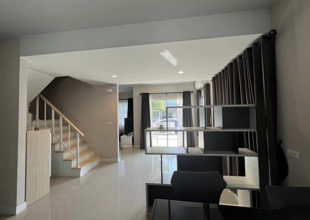 ให้เช่าทาวน์โฮม 2 ชั้น 3 ห้องนอน โครงการเดอะ วิลเลจ บางนา-วงแหวนฯ 3 บางนาตราด กม.10 ใกล้เมกะบางนา **เลี้ยงสัตว์ได้ **จดทะเบียนได้