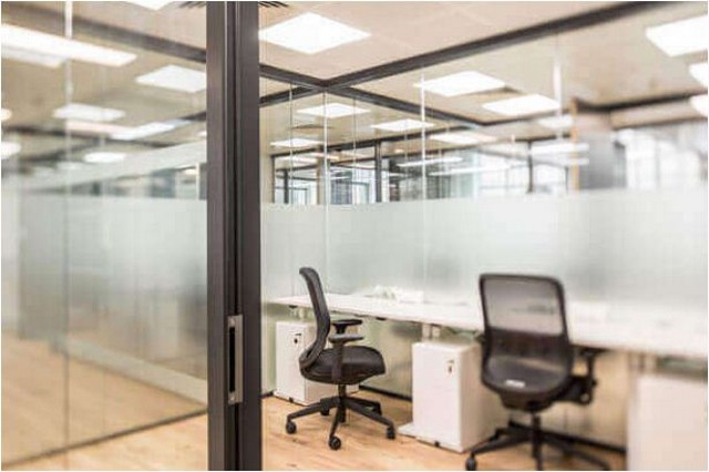 ออฟฟิศตกแต่งพร้อมใช้ จตุจักร พหลโยธิน  อาคารพหลโยธิน19 มีพนักงาน 1 ท่านขึ้นไป  จตุจักร ใกล้ทางด่วน ติดบีทีเอส ห้าแยกลาดพร้าว โทร 025125909,  084-543-4833 ดูข้อมูลอาคารอื่นที่ www.irentoffice.com ยินดีรับฝากขาย-เช่าสำนักงาน- รองรับพนักงานตั้งแต่ 1 ท่านขึ้นไป อัตราค่าเช่าประมาณ 8,000 บาท ขึ้นไป- มีอุปกรณ์สำนักงานครบทั้งโต๊ะ เก้าอี้ ตู้เก็บเอกสาร พร้อมใช้- ระบบอินเตอร์เน็ต และ wifi ตลอดระยะเวลา