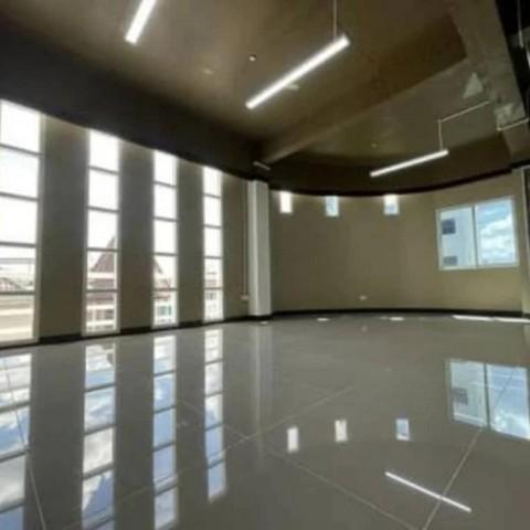 ให้เช่าสำนักงาน 5 ชั้น 450 ตร.ม ทาวน์อินทาวน์ ใกล้เลียบด่วน เอกมัย ทองหล่อ ใกล้โรงแรม SC PARK