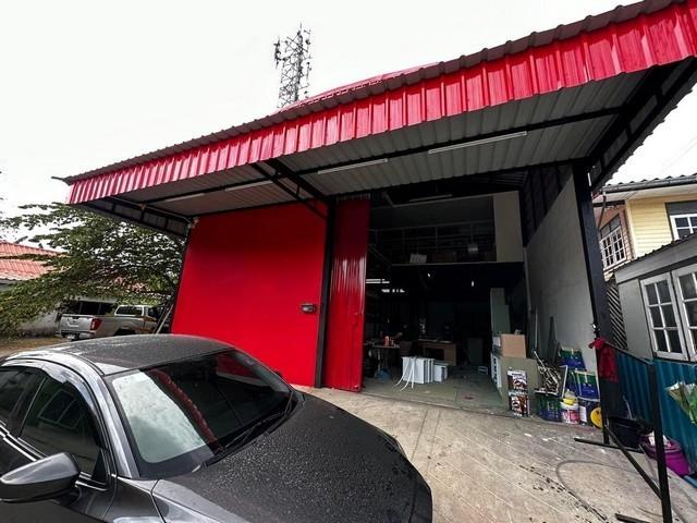 EPL-WH0758 ขายโกดังขนาดเล็ก ถนน พัฒนาชนบท 3 โซนลาดกระบัง ที่ดิน 50 ตารางวา พื้นที่ใช้สอย 350 ตารางเมตร  ห้องน้ำ 2 ห้อง