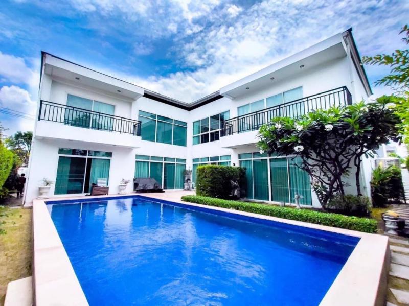 EPL-HS1298 ขายบ้านเดี่ยว 2 ชั้นพร้อมสระว่ายน้ำส่วนตัว หมู่บ้านธารารมณ์ รามคำแหงซอย 9 ใกล้ Foodland พื้นที่ใช้สอย460 ตารางเมตร 4 ห้องนอน 