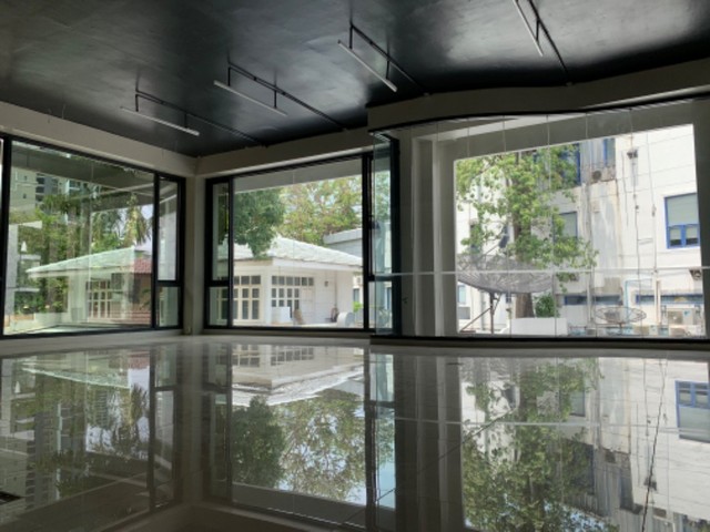 รหัสC6273 ให้เช่าอาคาร 4ชั้น พื้นที่ 550 ตารางเมตร ย่านพระราม4 สุขุมวิท26 พร้อมที่จอดรถประมาณ 7-8 คัน