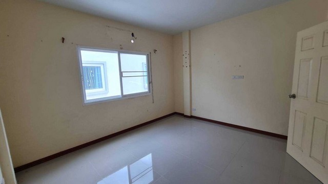 หมู่บ้านคณาทรัพย์  มีนบุรี   เช่าระยะสั้น 6 เดือน ได้   Tel.0936785948