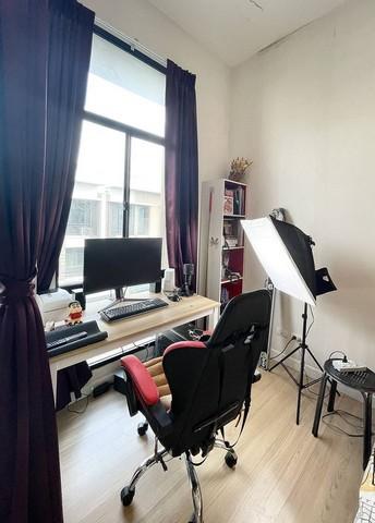 EPl-HR3580 ให้เช่าทาวน์โฮม 3 ชั้น  บ้านกลางเมือง นวมินทร์ 42 พื้นที่ใช้สอย 149 ตารางเมตร 3 ห้องนอน 3 ห้องน้ำ มีแอร์ เฟอร์นิเจอครบทุกห้อง